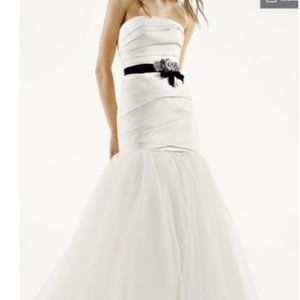 Vera Wang Wedding Dress